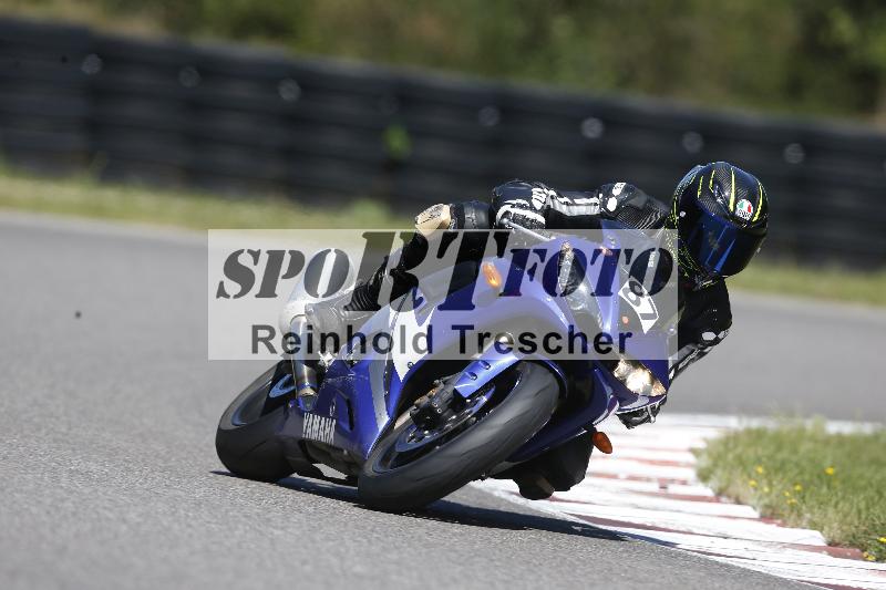 /Archiv-2025/48 25.08.2025 Cornu Master School ADR/rot-rouge/87